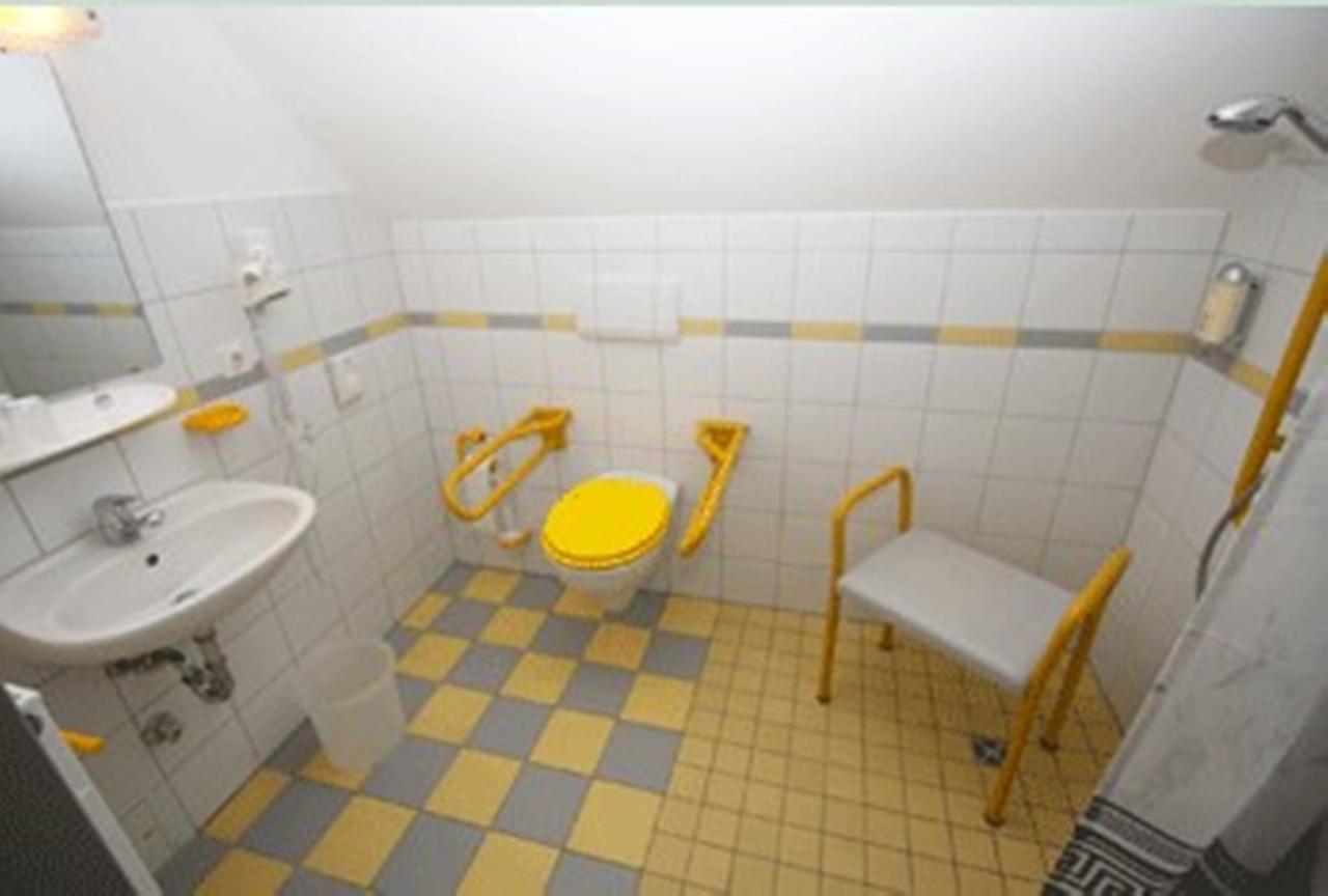Rhoen Panorama Hostel Poppenhausen Exteriör bild