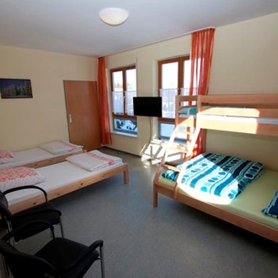 Rhoen Panorama Hostel Poppenhausen Exteriör bild